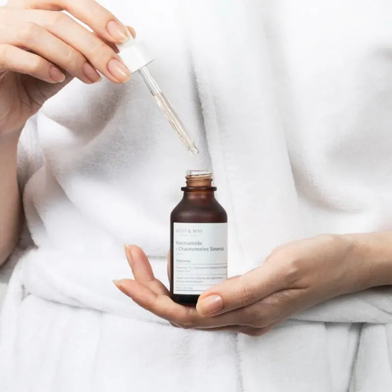 MARY & MAY | Niacinamide + Chaenomeles Sinensis Serum - 30ml - PurMii